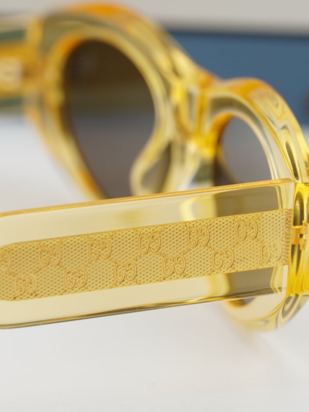 Gucci GG2065S 004 Cat Eye Sunglasses - Yellow / Brown with Logo - Picture 9 of 11